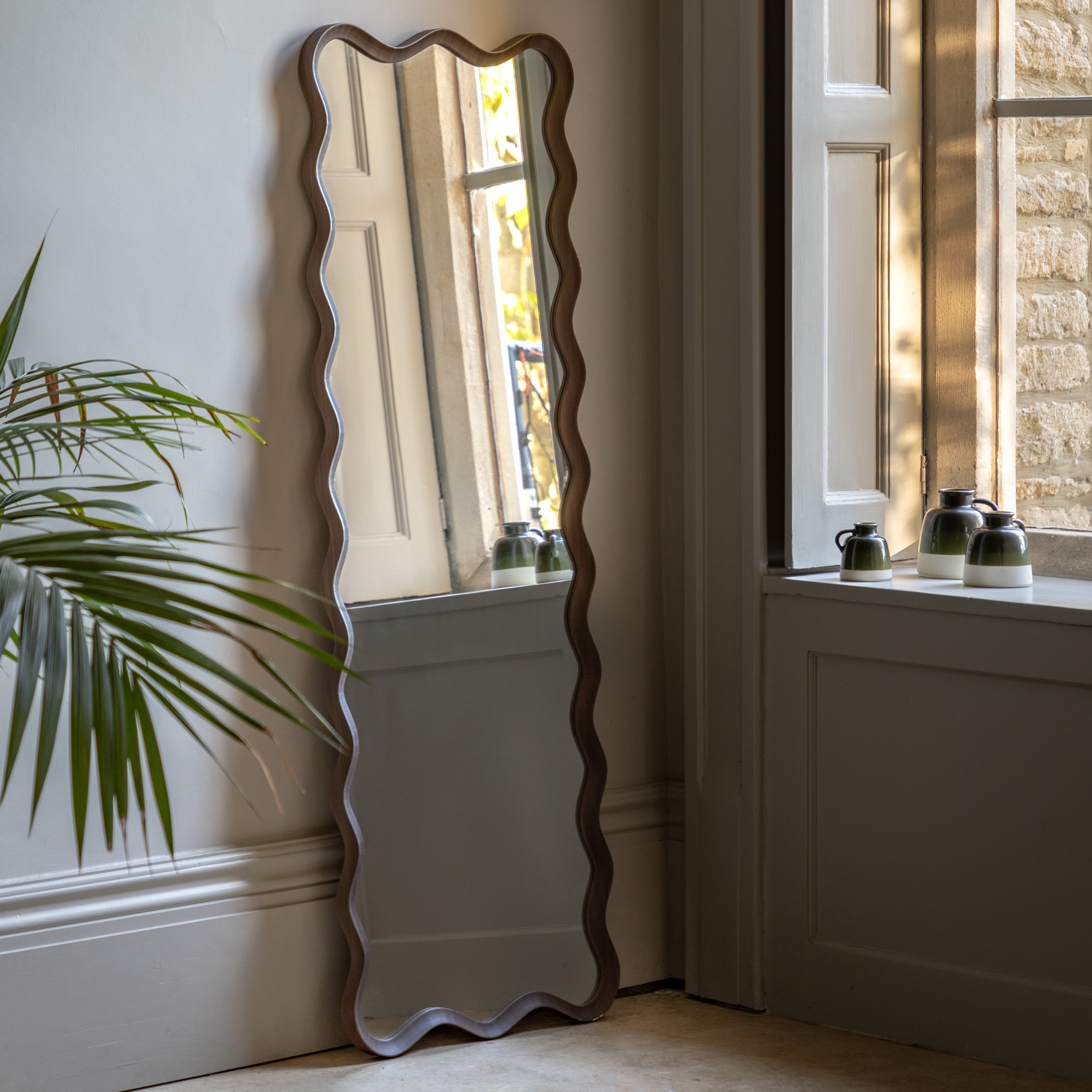 Wiggle Leaner Mirror Walnut - detail and lifestyle view 2