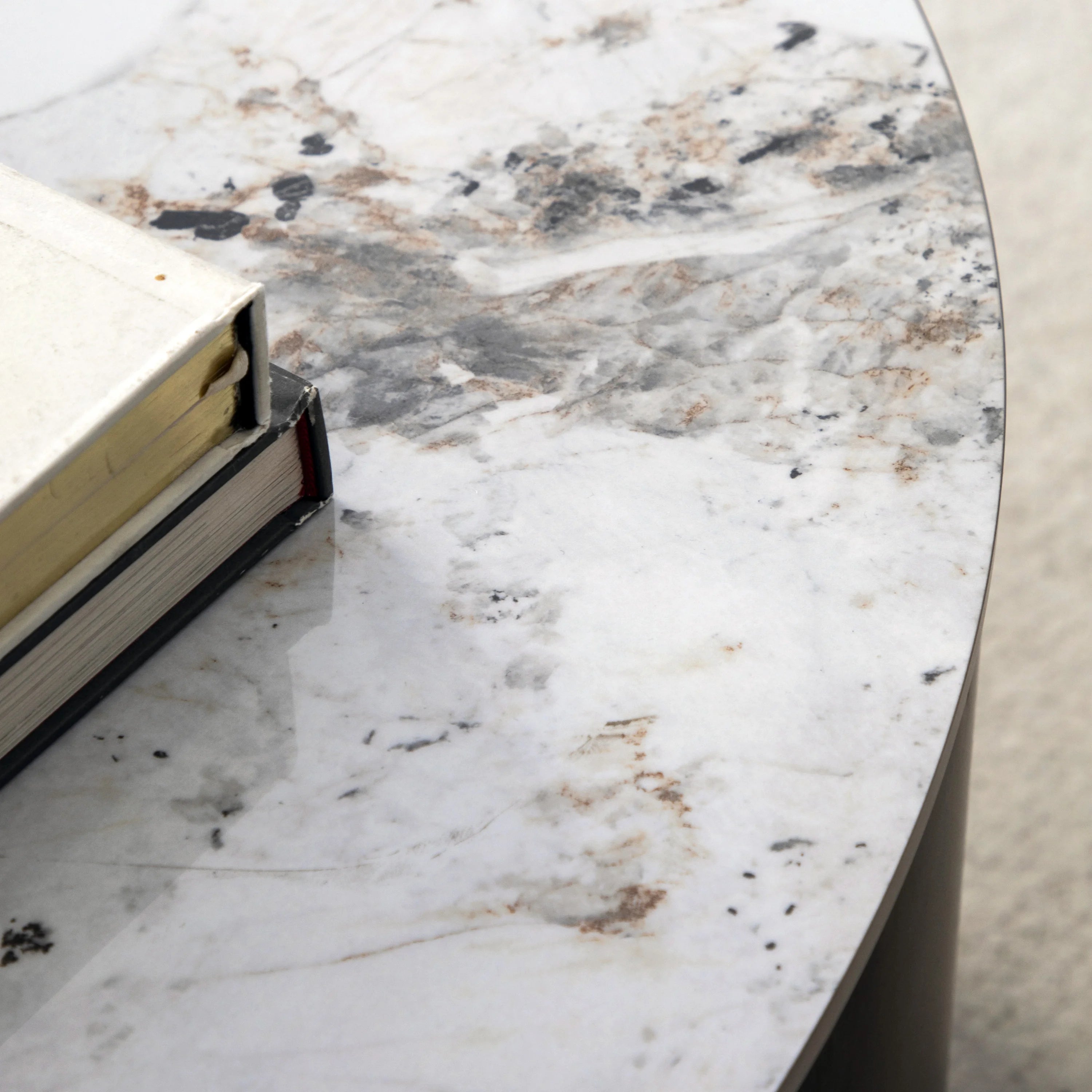MARZIO Round Coffee Table – Stone Top & Black Base