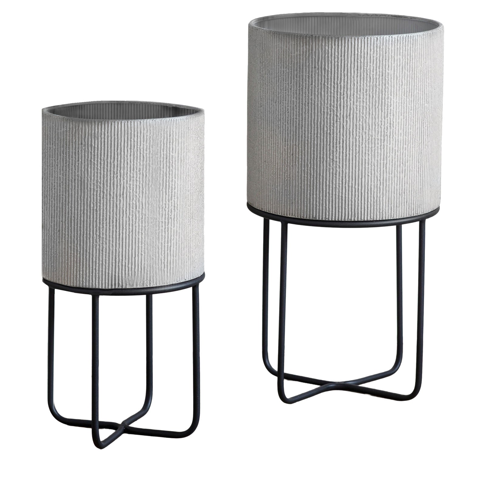 OLIVIA Metal Planter Set of 2 – White Ridged Finish with Black Stand | malletandplane.com