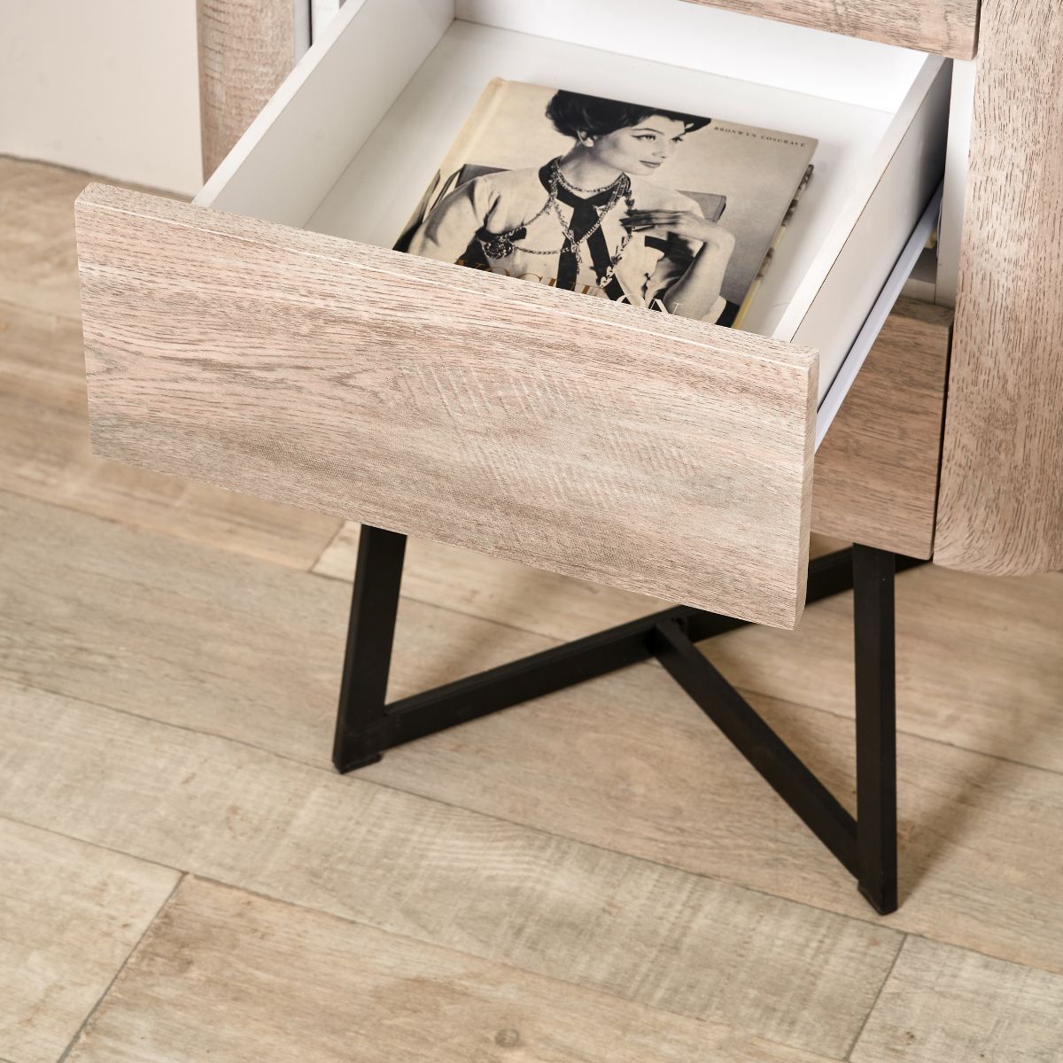 UKIAH Grey Oak Veneer 5 Drawer Tall Boy