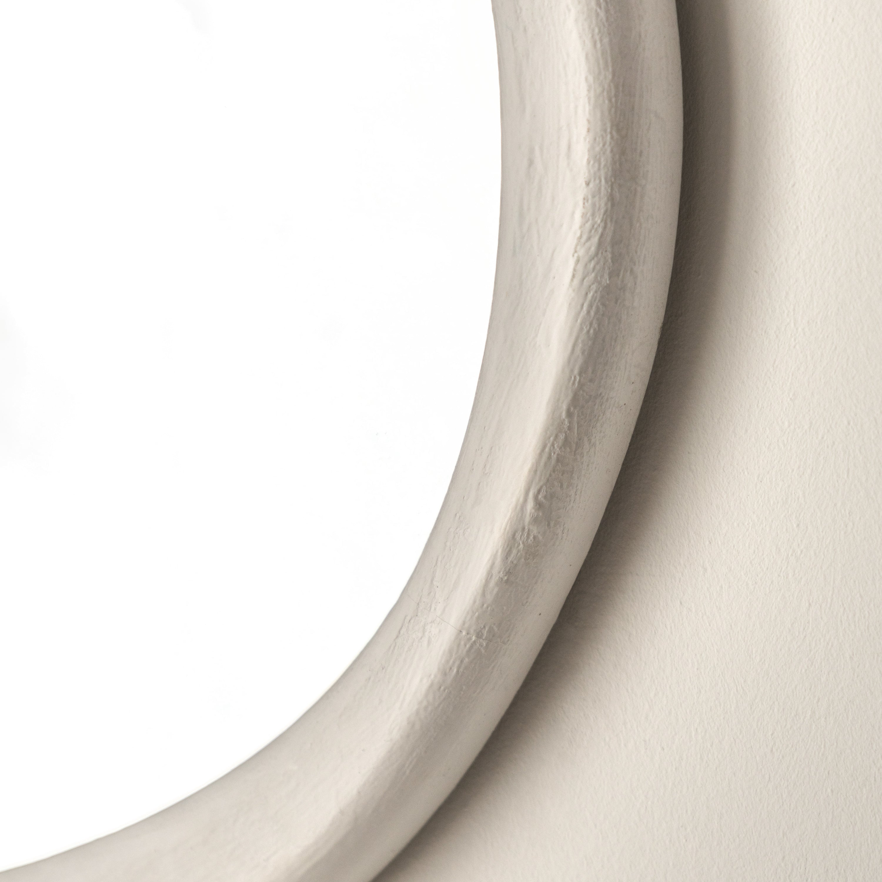 Como Mirror Pebble 1 - detail and lifestyle view 4