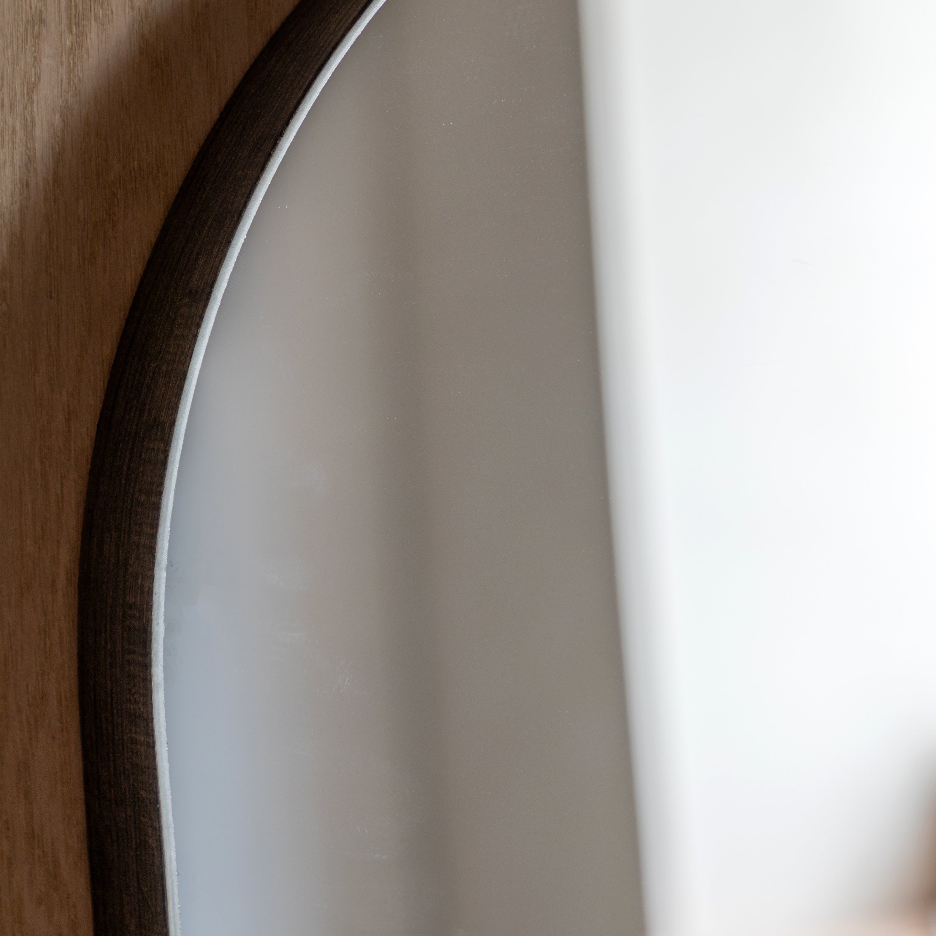 Tokyo Leaner Mirror Black - detail and lifestyle view 3