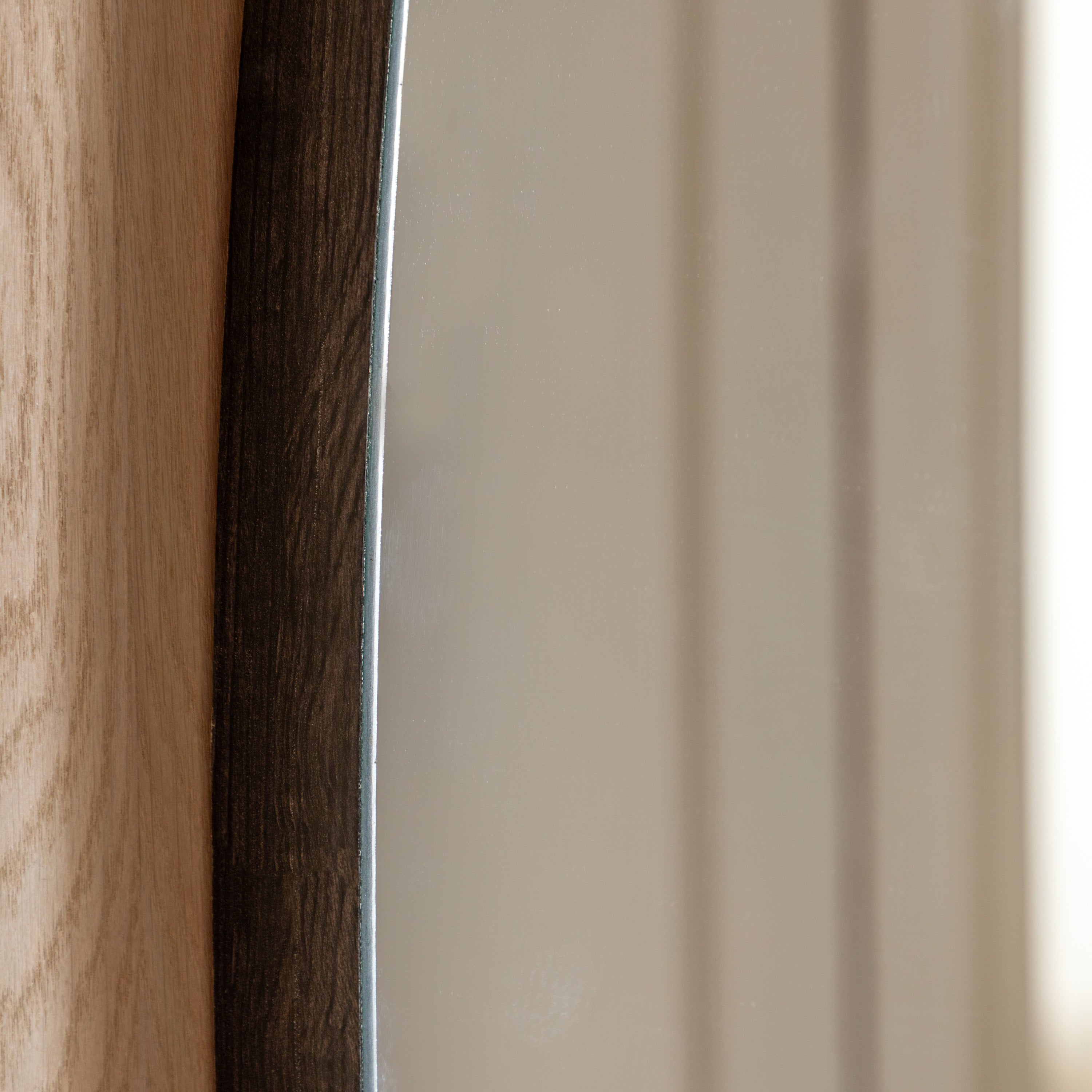 Tokyo Elipse Mirror Black - detail and lifestyle view 3