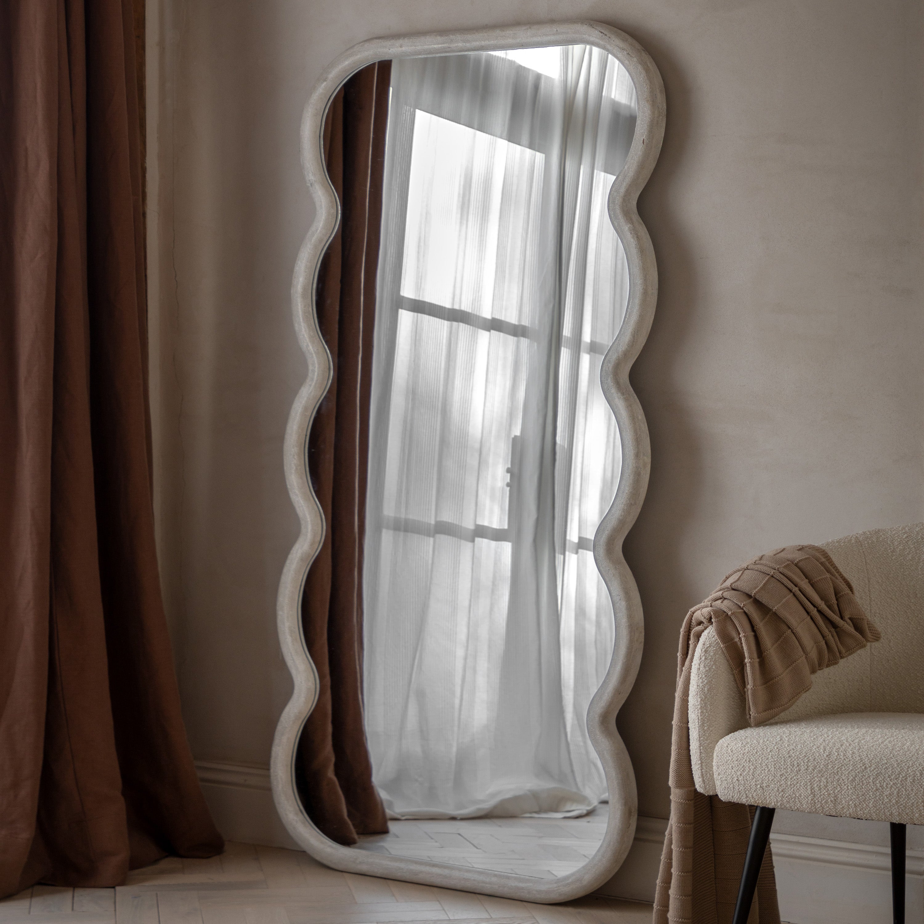 Como Curved Leaner Mirror - detail and lifestyle view 2