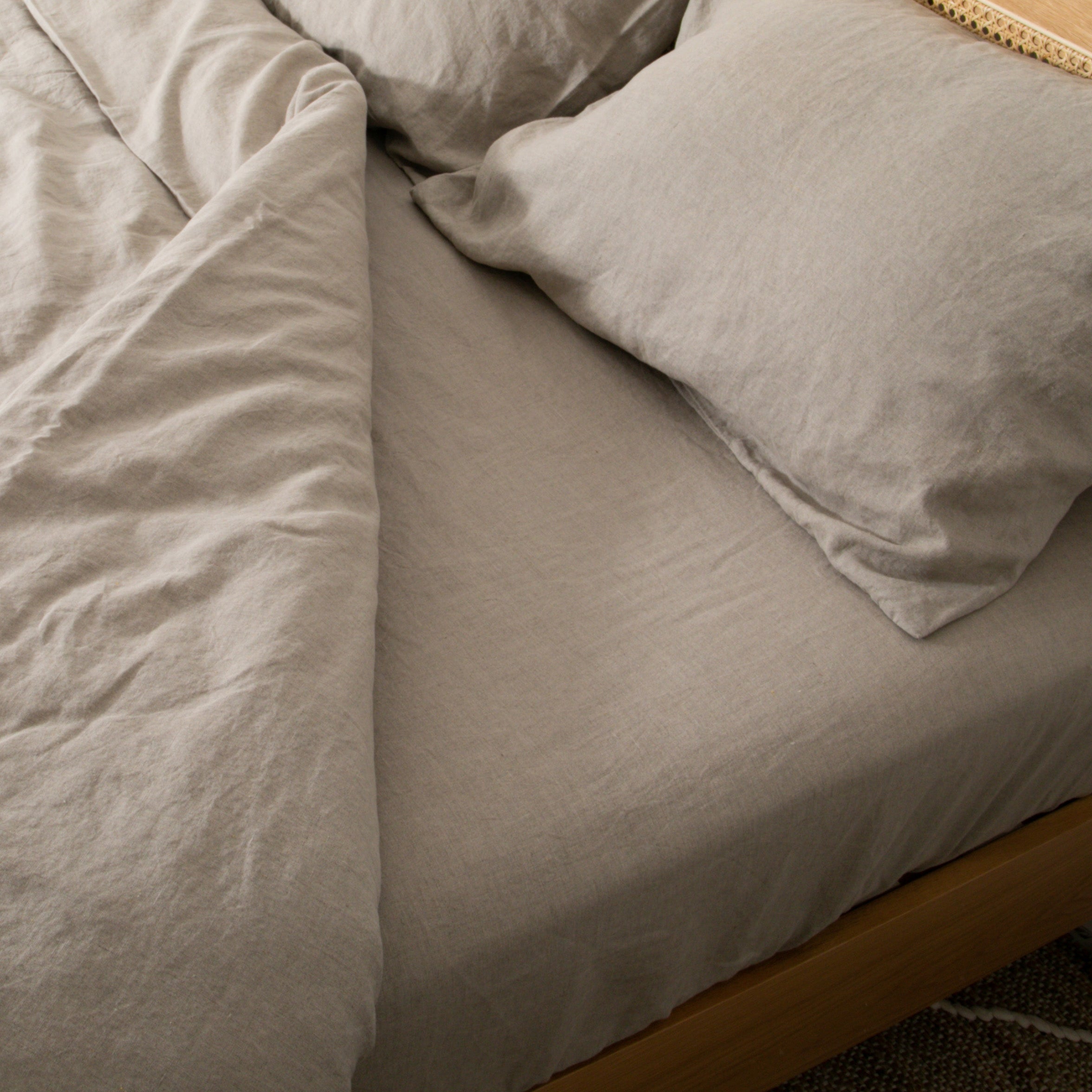 Native Linen Double Fitted Sheet - Oat | malletandplane.com