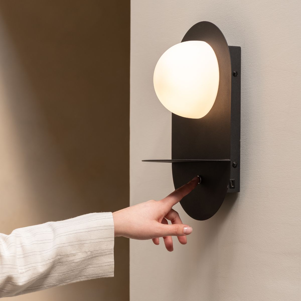 TOKYO Black Wall Light with Shelf & USB Charger