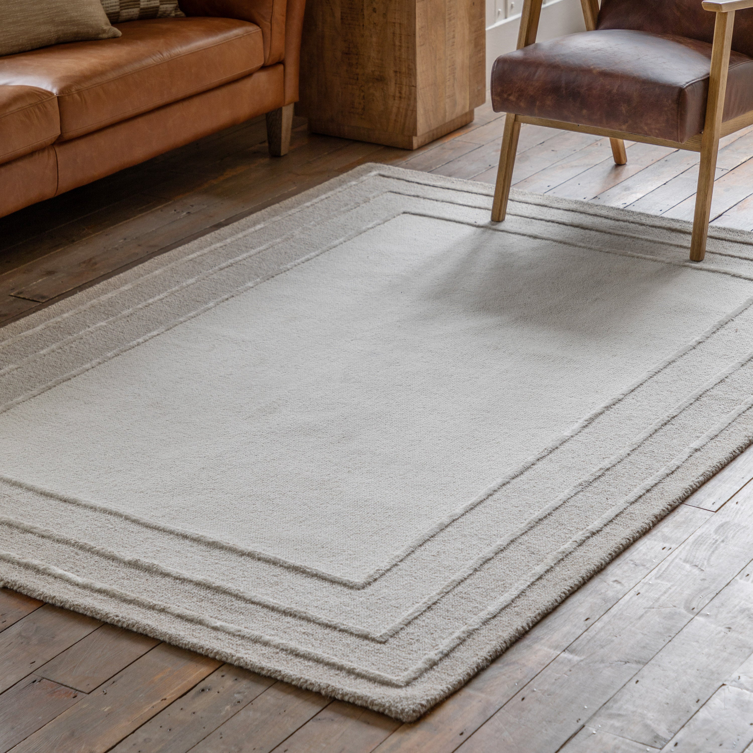 Ithaca Tonal Border Rug - detail and lifestyle view 2