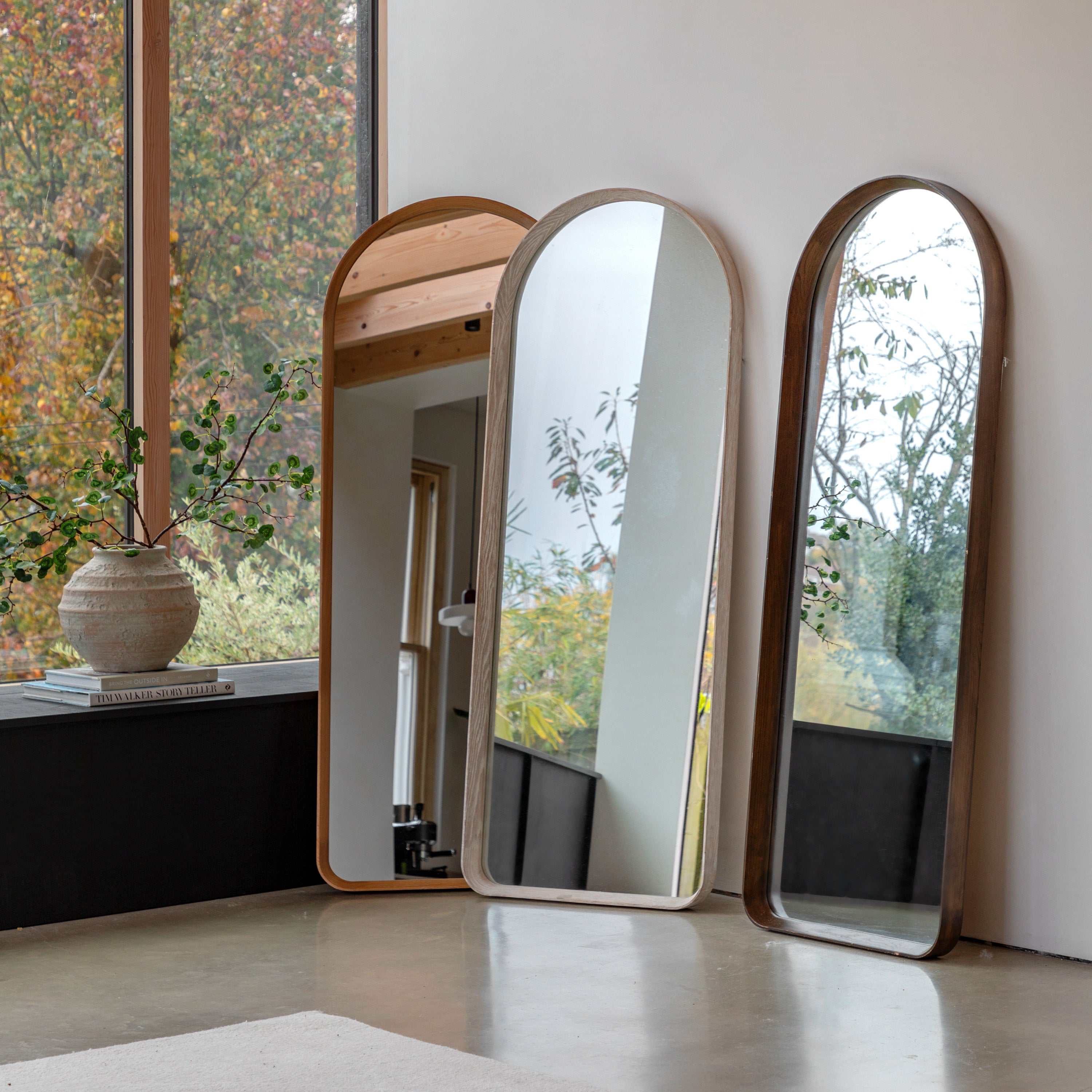 Helsinki Arch Leaner Mirror Oak - detail and lifestyle view 5