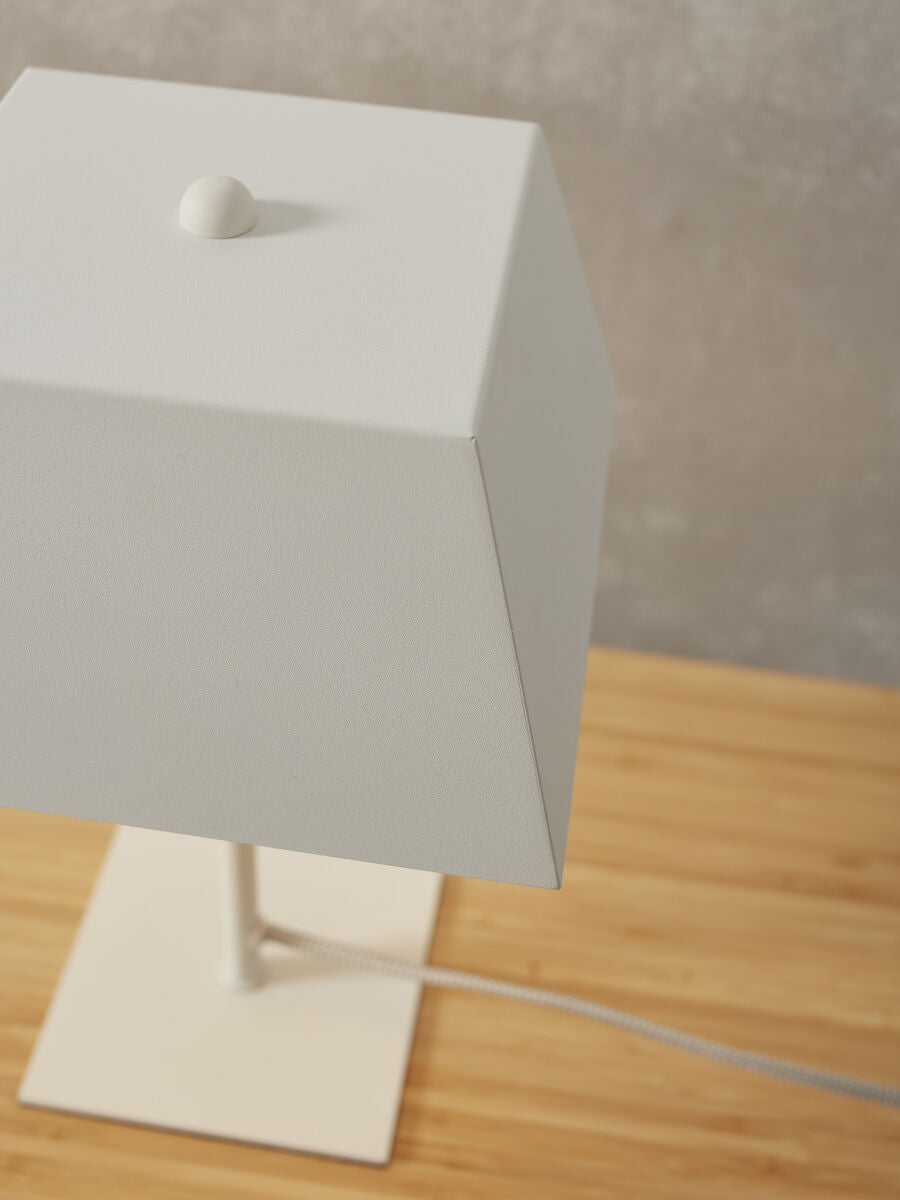 Perth retro inspired table lamp in white finish | malletandplane.com