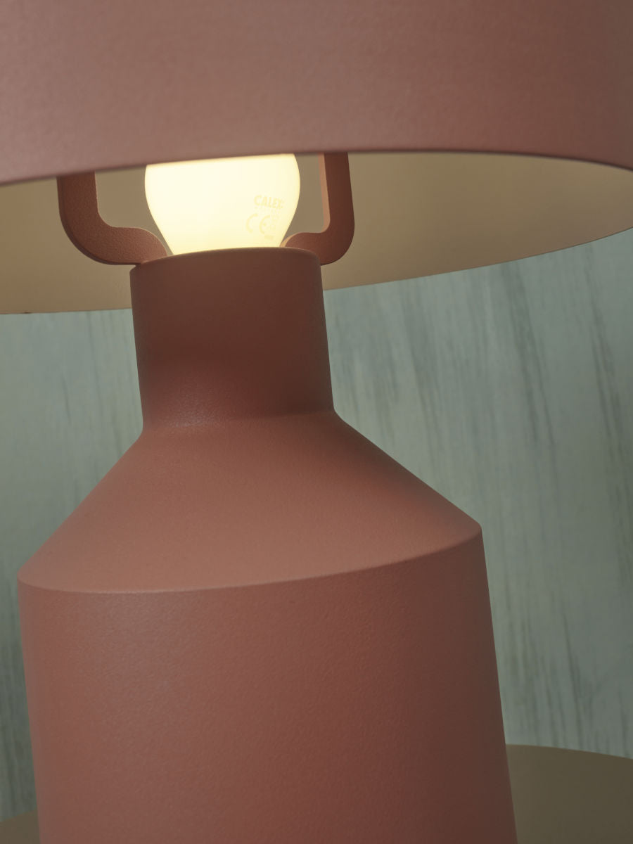 Porto metal table lamp with a mushroom silhouette in black, sand or terracotta | malletandplane.com